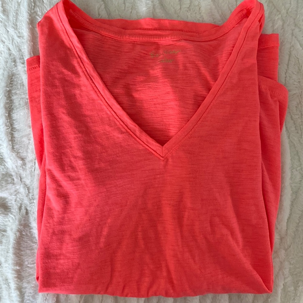 Lilly Pulitzer neon Tshirt v neck size large EUC